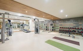 Fusion Suites Saigon